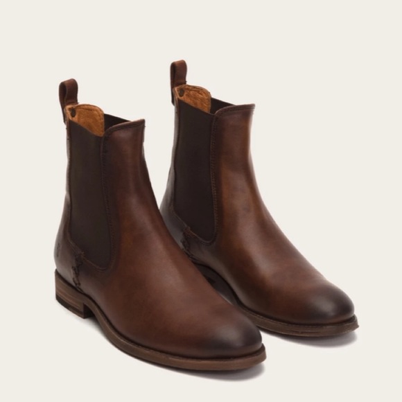 Frye Shoes - Sold! Frye Women’s Melissa Chelsea Boots